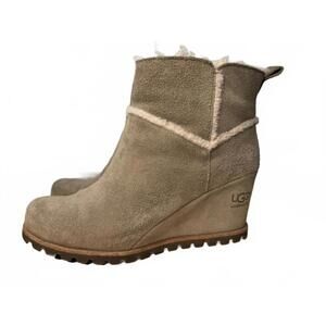 UGG Marte Waterproof Wedge Ankle Boots Size 8 Taupe Leather Western Bohemian